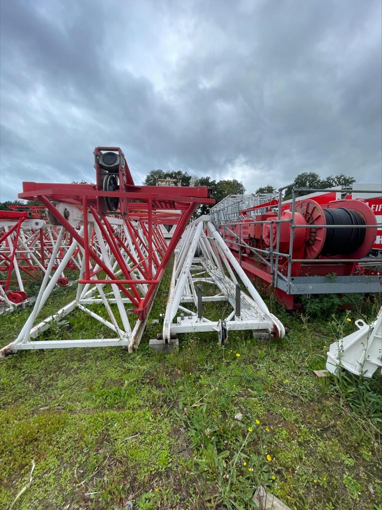 Будівельний кран Liebher 280EC_H16 Фото 1