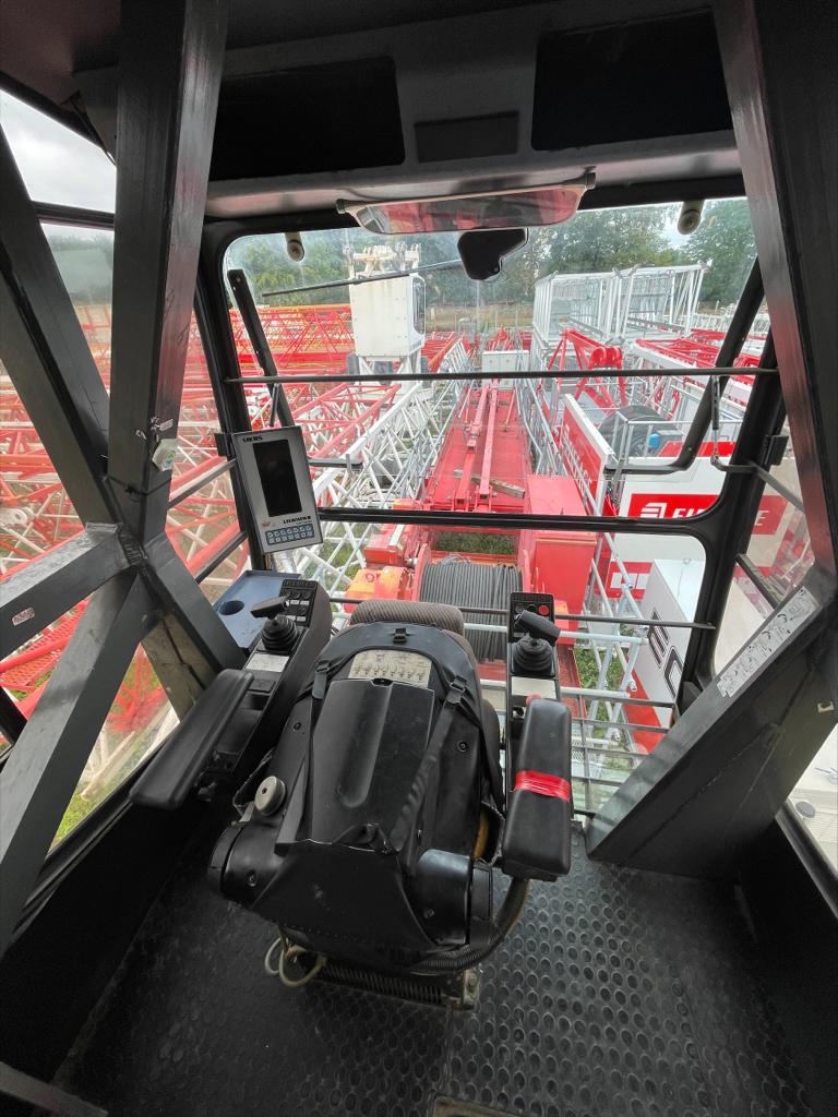 Строительный кран Liebherr 280 EC H 16 Фото 1