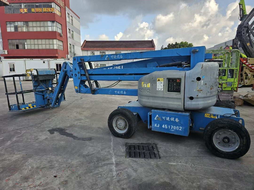 Самохідний колінчастий Б/В підйомник GENIE Z45JDC (2017, електричний, 2WD, 15,94 м) Фото 1